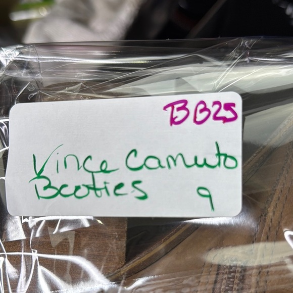 Vince Camuto Brown Heeled Boots with Chunky Heel and Western Design - Picture 14 of 14